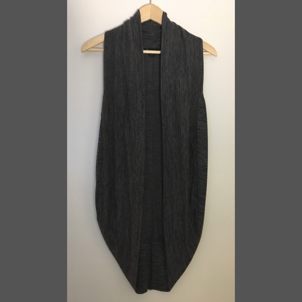 Twenty One Dark Gray Sleeveless Wrap